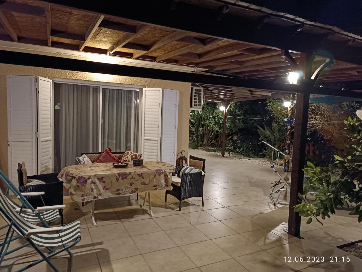 Ferienhaus_Familykrausz Perivolia Exteriér fotografie